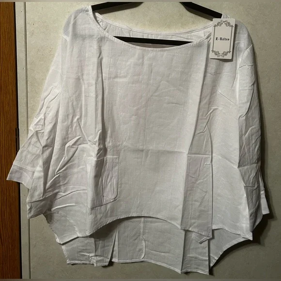 NIB 2X E Retro White pocket bell sleeve handkerchief top - Picture 7 of 10